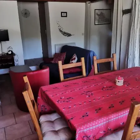 Semesterbostad The Barn, Maison, Piscine Privative, Calme, Wifi